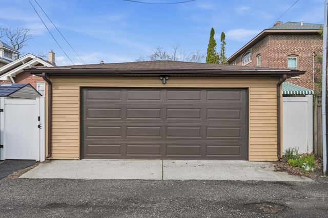 1431 Lake Avenue, Whiting, IN 46394
