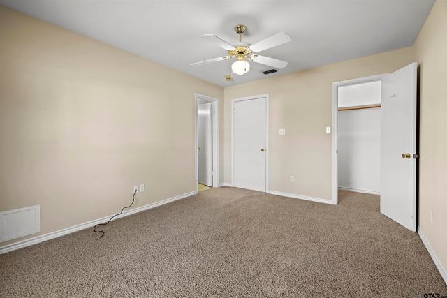 5401 Hollytree Dr. 604, Tyler, TX 75703