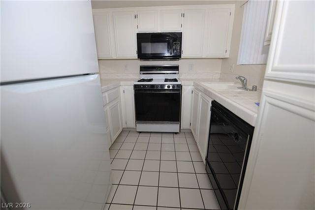 1908 Mountain Hills Court 103, Las Vegas, NV 89128