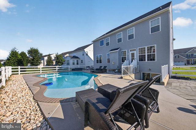 201 PARKER DR, Middletown, DE 19709