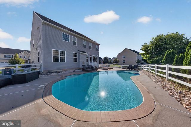 201 PARKER DR, Middletown, DE 19709