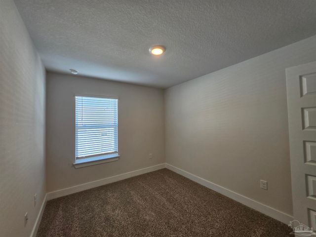 9525 Nature Creek Cir, Pensacola, FL 32526