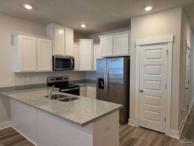 9525 Nature Creek Cir, Pensacola, FL 32526