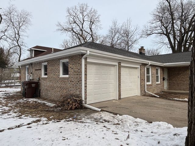 17092 Lincoln Street, Hazel Crest, IL 60429