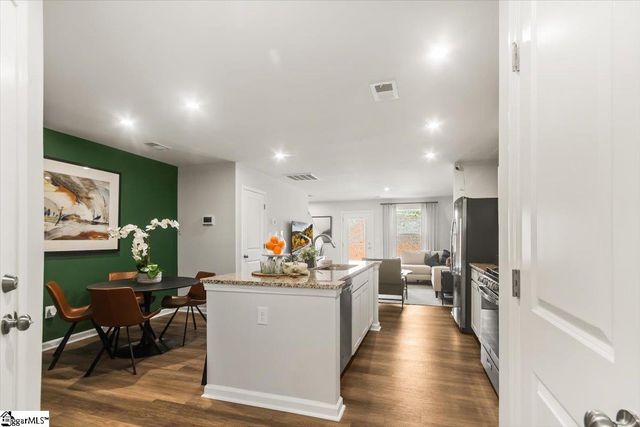 1289 Forestbrook Lane, Spartanburg, SC 29303