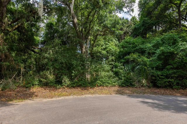 2124 Royal Pine Drive, Seabrook Island, SC 29455