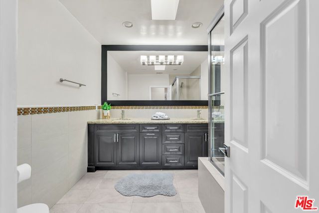 326 N Doheny Drive, Beverly Hills, CA 90211