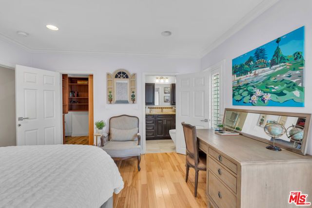 326 N Doheny Drive, Beverly Hills, CA 90211