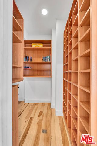 326 N Doheny Drive, Beverly Hills, CA 90211