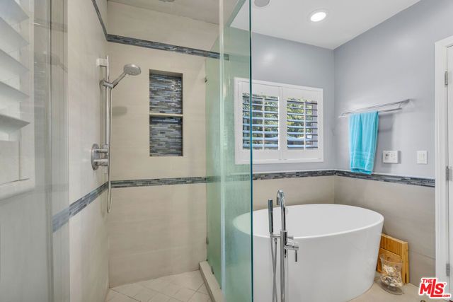 326 N Doheny Drive, Beverly Hills, CA 90211