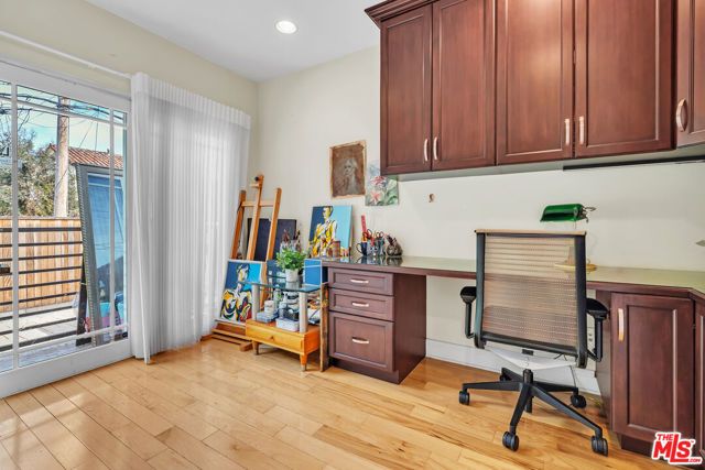 326 N Doheny Drive, Beverly Hills, CA 90211