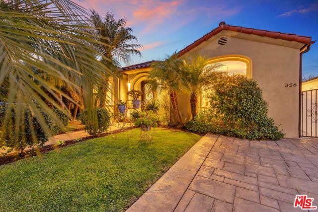 326 N Doheny Drive, Beverly Hills, CA 90211