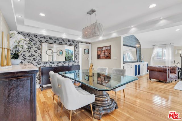 326 N Doheny Drive, Beverly Hills, CA 90211