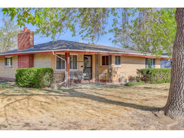 1035 N 4th St, Berthoud, CO 80513