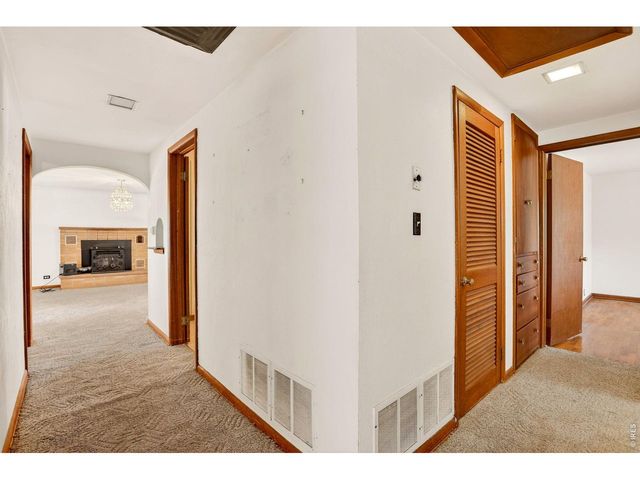 1035 N 4th St, Berthoud, CO 80513