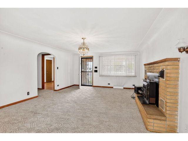 1035 N 4th St, Berthoud, CO 80513