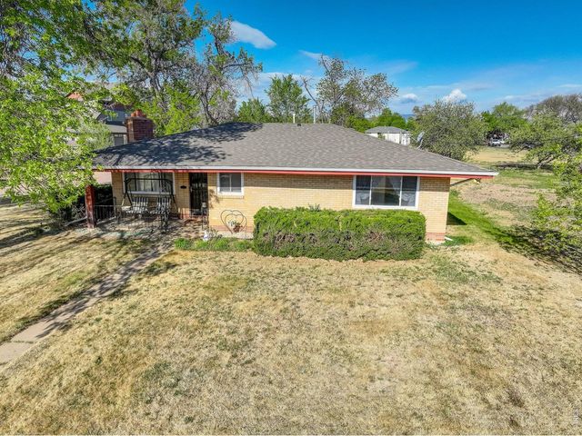 1035 N 4th St, Berthoud, CO 80513
