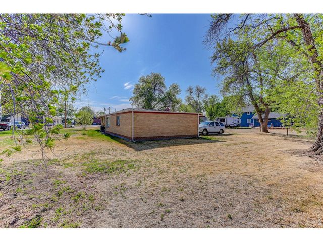 1035 N 4th St, Berthoud, CO 80513