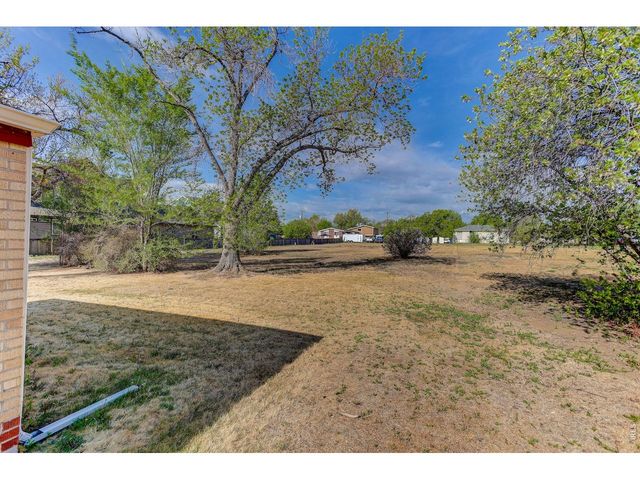 1035 N 4th St, Berthoud, CO 80513
