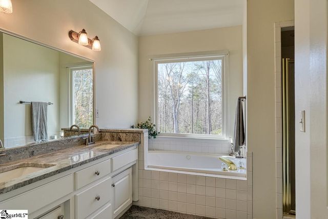 649 Innisbrook Lane, Spartanburg, SC 29306