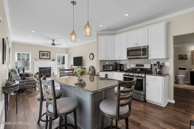 56 Rochford Drive, Manchester, NJ 08759