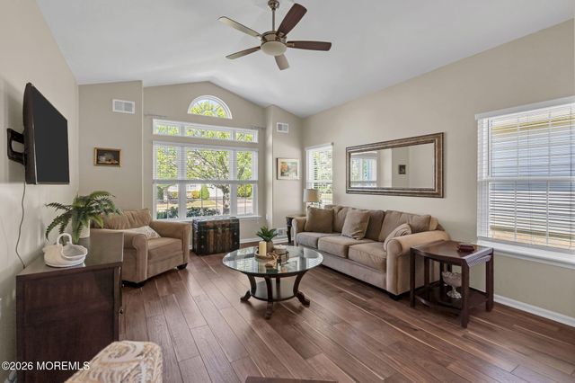 56 Rochford Drive, Manchester, NJ 08759