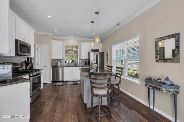 56 Rochford Drive, Manchester, NJ 08759