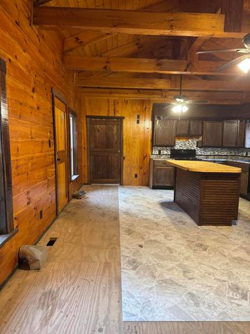 701 Runyon Lane, Nelsonville, OH 45764