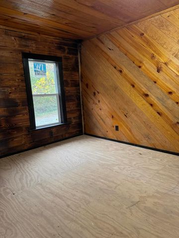 701 Runyon Lane, Nelsonville, OH 45764