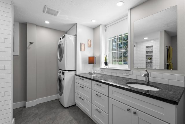 3215 E 17TH Ave, Spokane, WA 99223
