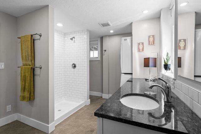 3215 E 17TH Ave, Spokane, WA 99223