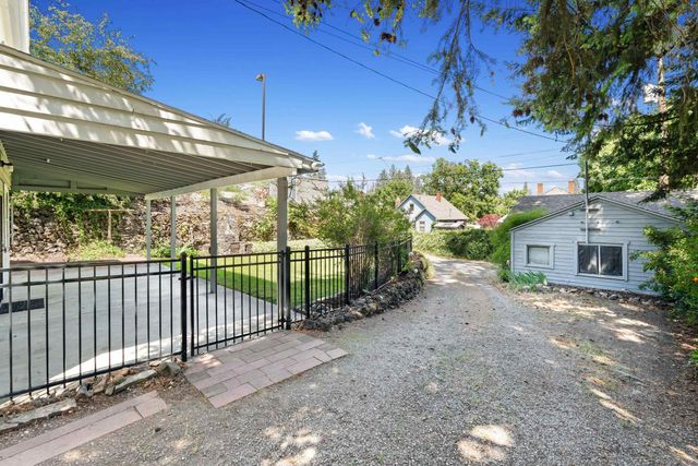 3215 E 17TH Ave, Spokane, WA 99223