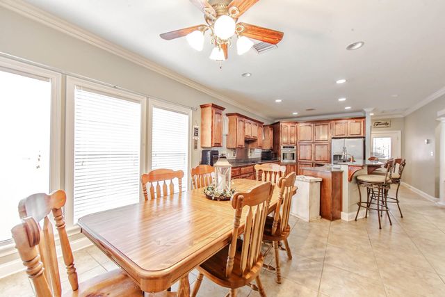 308 Meadow View Court, Thibodaux, LA 70301