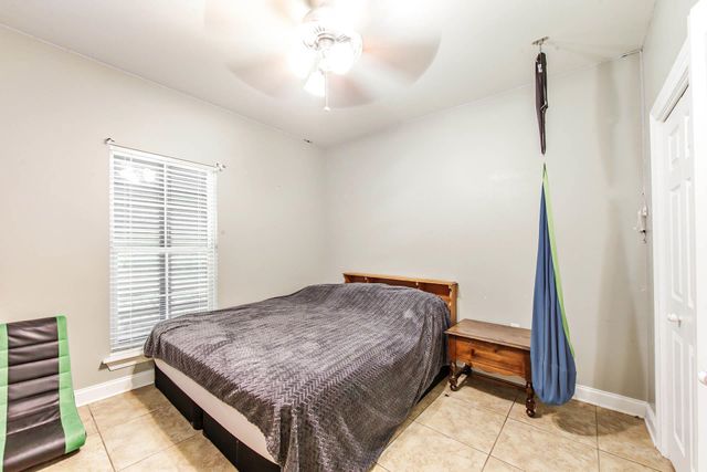 308 Meadow View Court, Thibodaux, LA 70301