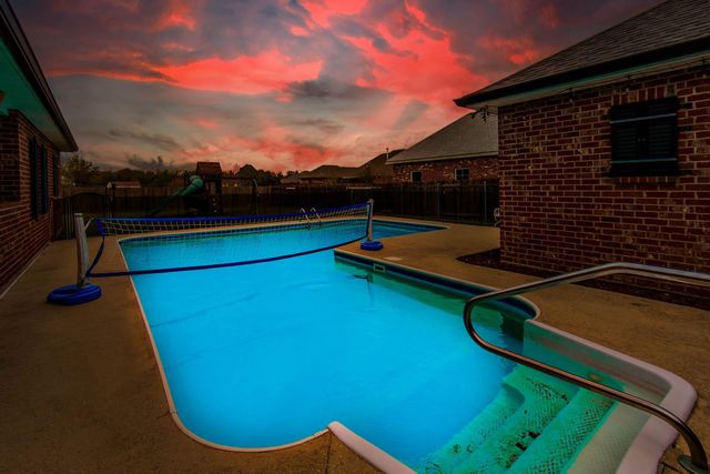 308 Meadow View Court, Thibodaux, LA 70301