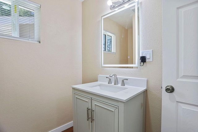 2346 E Hackberry Street CALIFO, Stockton, CA 95205
