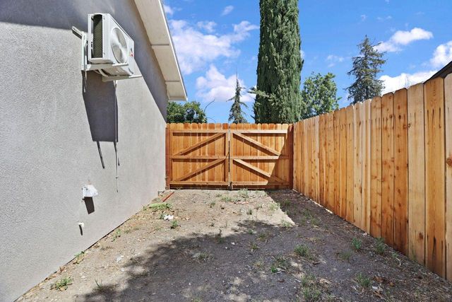 2346 E Hackberry Street CALIFO, Stockton, CA 95205