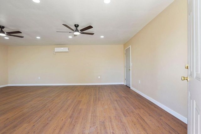 2346 E Hackberry Street CALIFO, Stockton, CA 95205