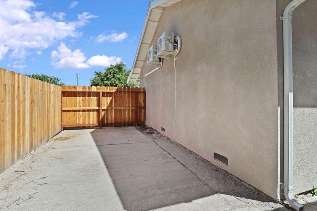 2346 E Hackberry Street CALIFO, Stockton, CA 95205
