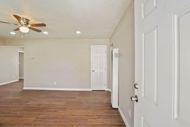 2346 E Hackberry Street CALIFO, Stockton, CA 95205