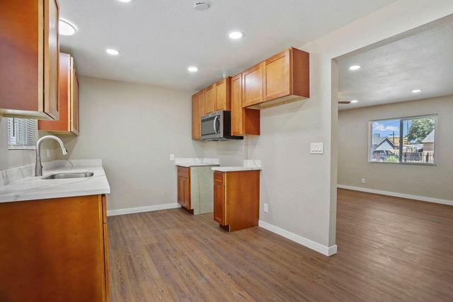 2346 E Hackberry Street CALIFO, Stockton, CA 95205