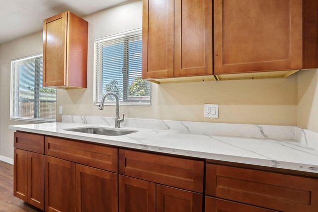 2346 E Hackberry Street CALIFO, Stockton, CA 95205