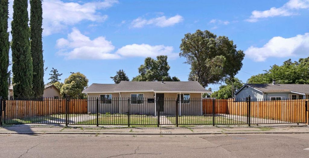 2346 E Hackberry Street CALIFO, Stockton, CA 95205