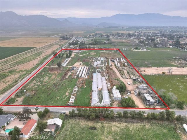 29570 13 th, Nuevo, CA 92567