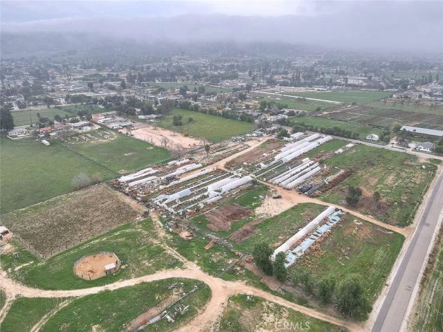 29570 13 th, Nuevo, CA 92567