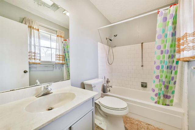 3914 Laura Leigh Drive, Friendswood, TX 77546