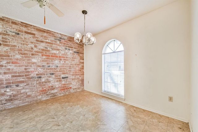 3914 Laura Leigh Drive, Friendswood, TX 77546