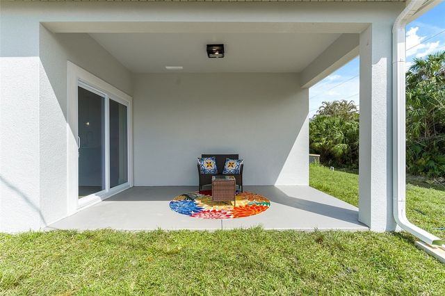 8646 100th Avenue, Vero Beach, FL 32967