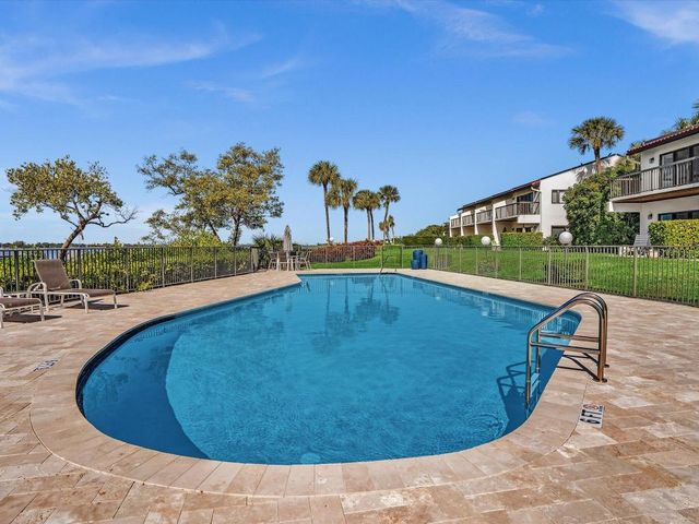 3474 S Ocean Boulevard 3, Palm Beach, FL 33480