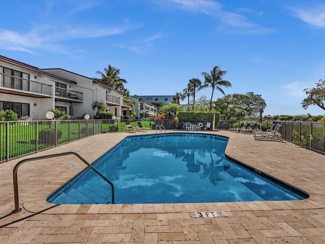 3474 S Ocean Boulevard 3, Palm Beach, FL 33480